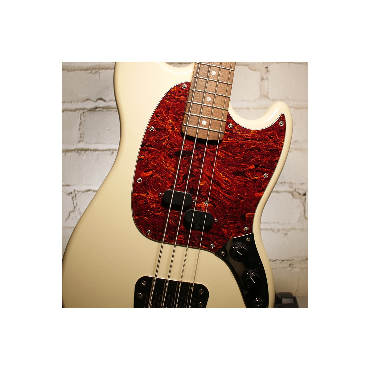 Mustang bass Verison B